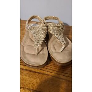 New Andiamo Strappy Thong Gold Jeweled Sandals Size 5.5‎